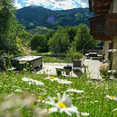 Moidl Mit Privatem Pool * Hart im Zillertal